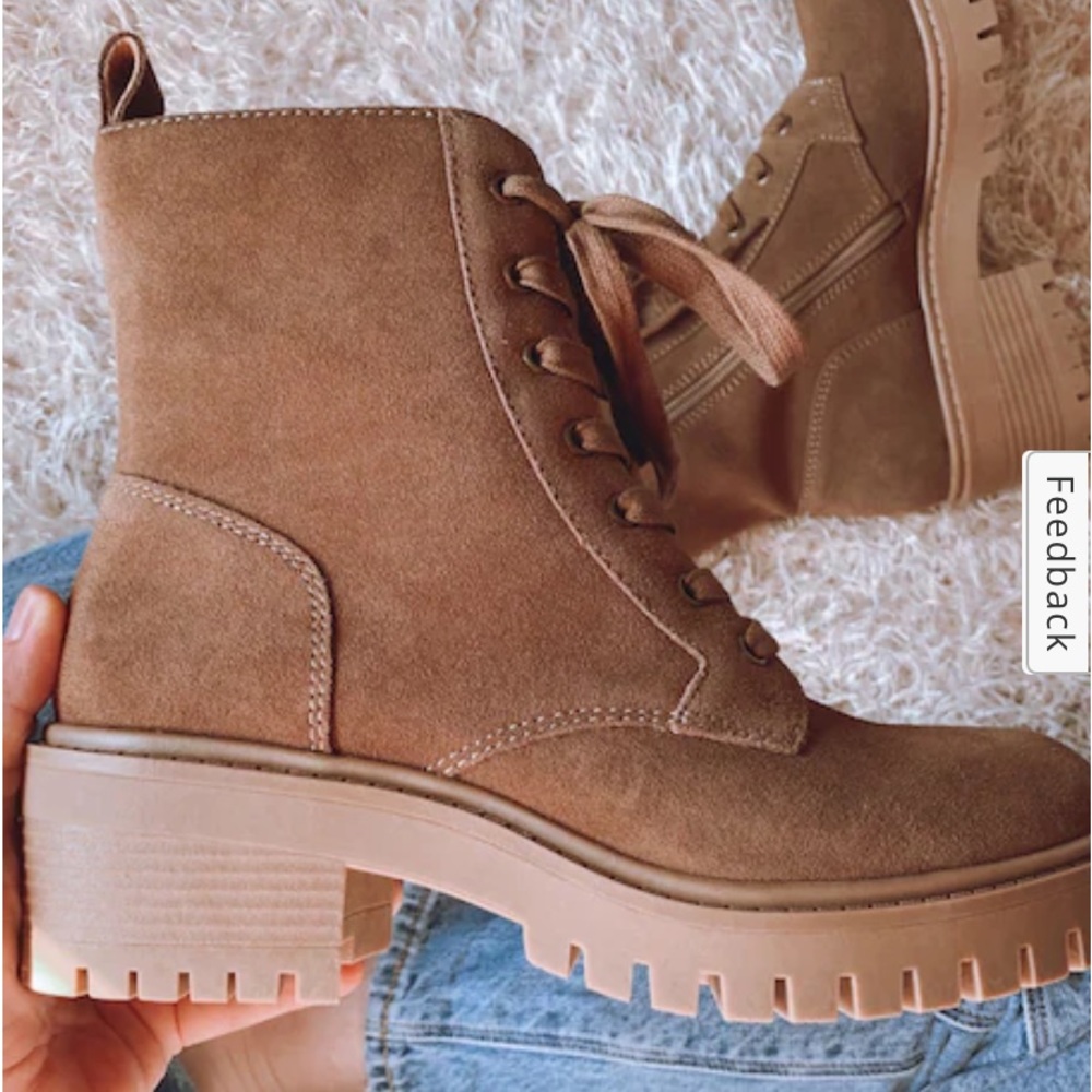 Crown Vintage Telinda suede combat boot